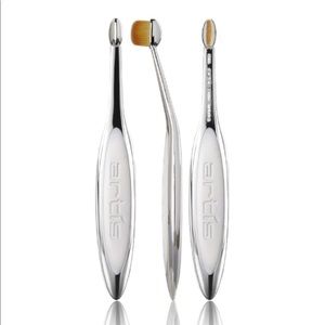 Artis Brush Linear 3 Demi NEW